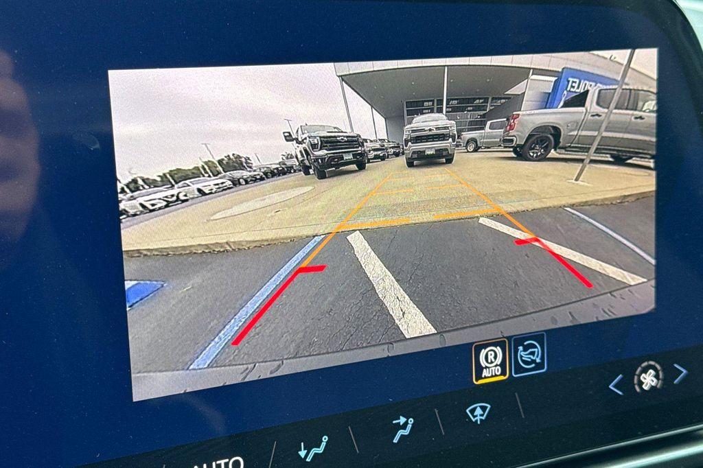 new 2026 Chevrolet Equinox EV car, priced at $33,888