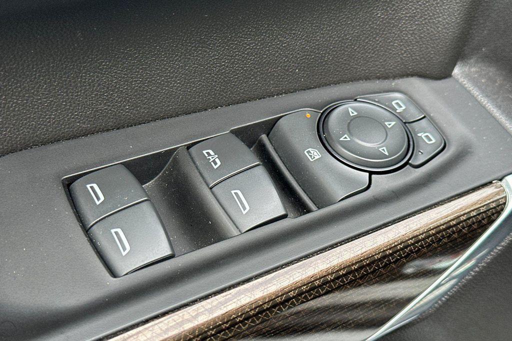 used 2022 Chevrolet Silverado 1500 car, priced at $40,988