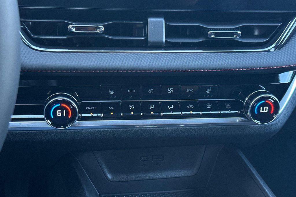 new 2026 Chevrolet Equinox car, priced at $34,895