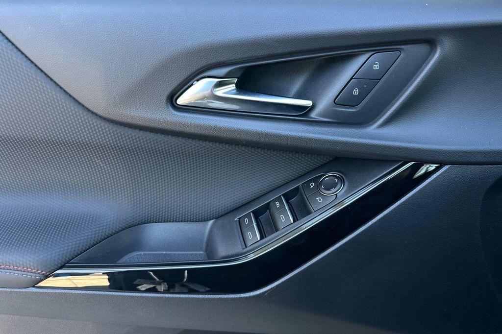 new 2026 Chevrolet Equinox car, priced at $34,895