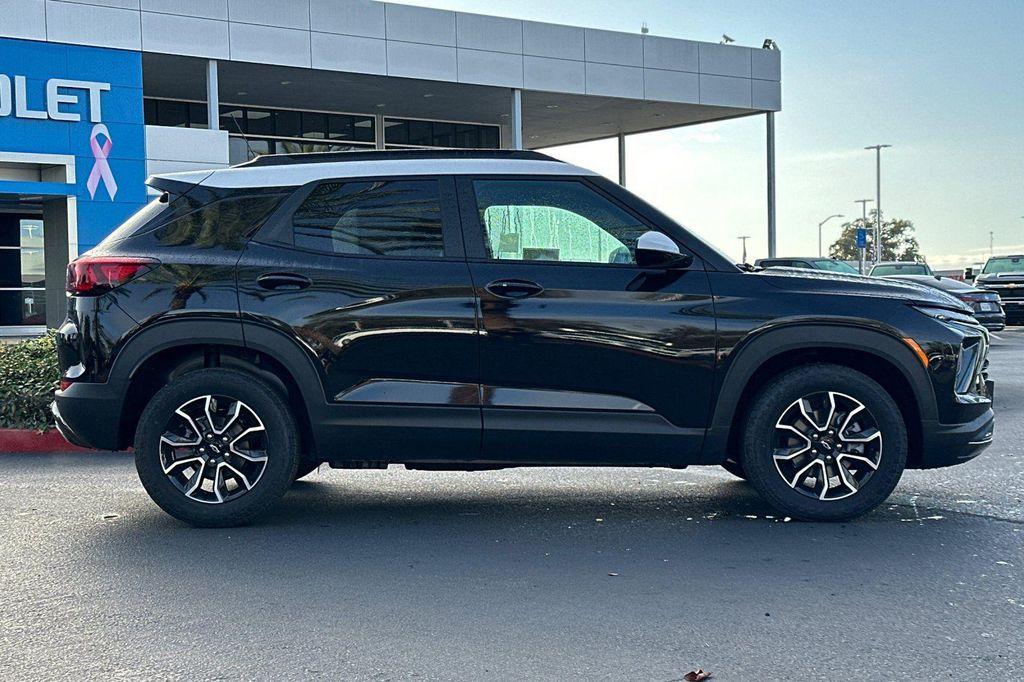 new 2026 Chevrolet TrailBlazer car, priced at $28,280