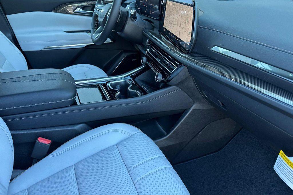 new 2026 Chevrolet Traverse car, priced at $55,029