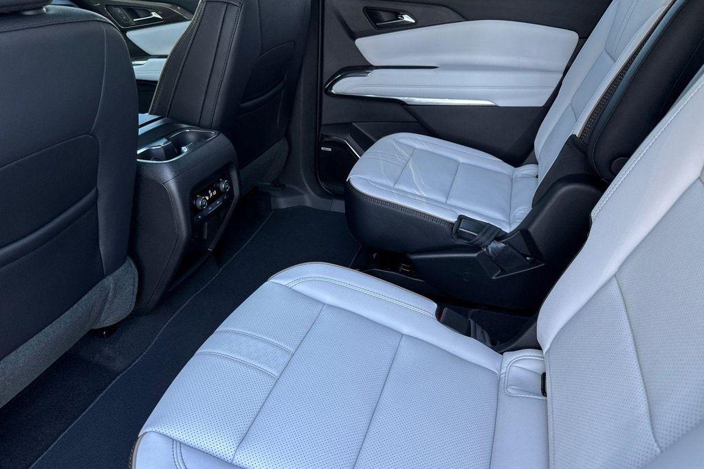 new 2026 Chevrolet Traverse car, priced at $55,029