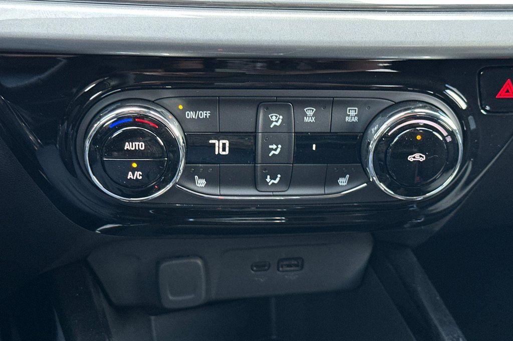 new 2025 Chevrolet Trax car, priced at $24,843