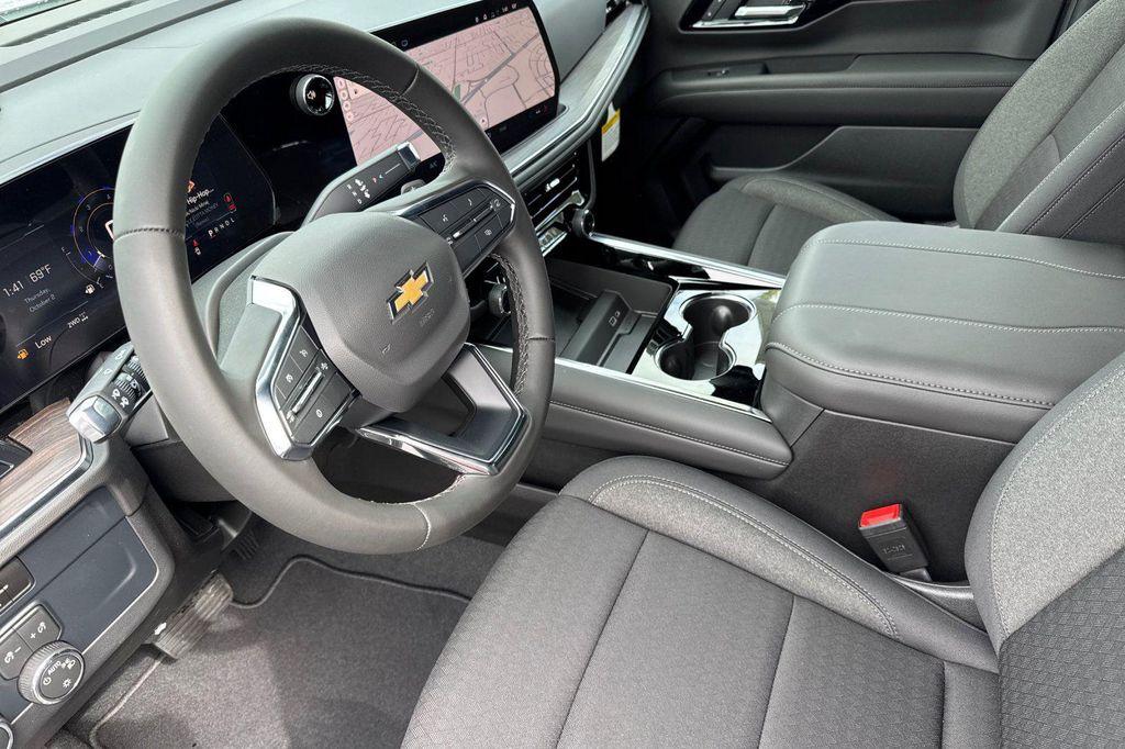 new 2025 Chevrolet Tahoe car, priced at $62,020
