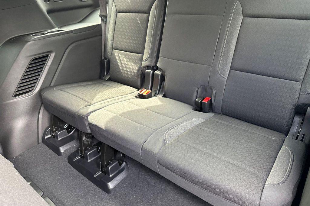 new 2025 Chevrolet Tahoe car, priced at $62,020