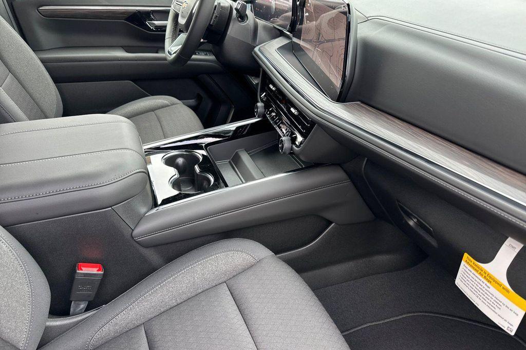 new 2025 Chevrolet Tahoe car, priced at $62,020