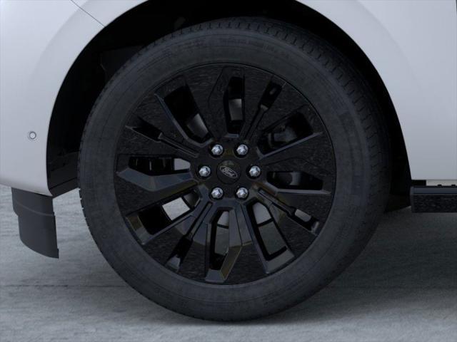 new 2025 Ford Expedition car, priced at $78,250