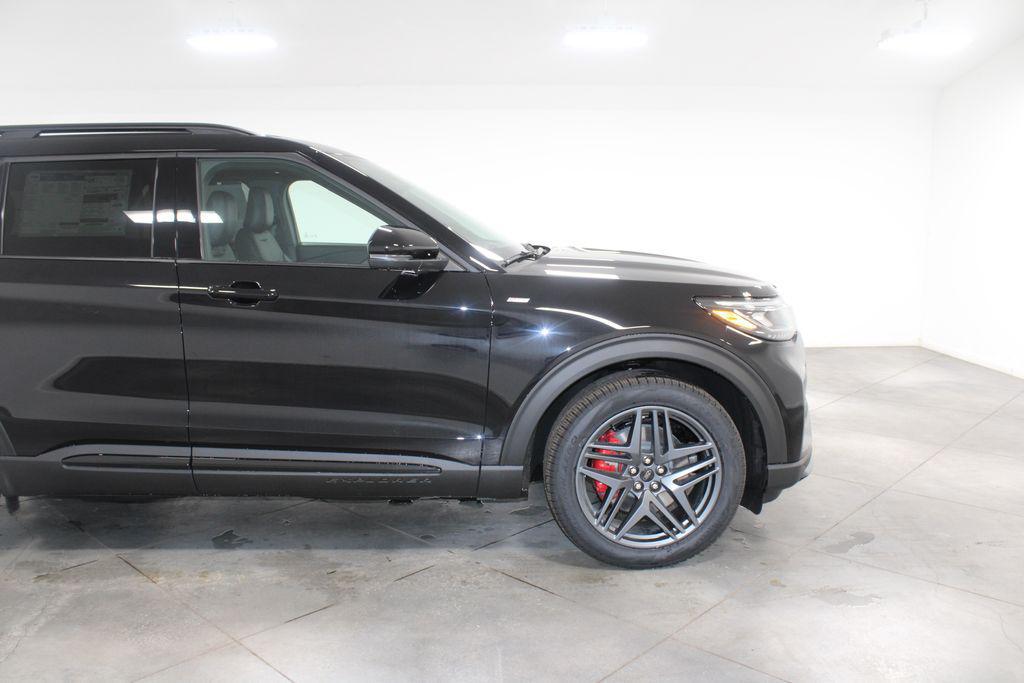new 2025 Ford Explorer car, priced at $45,630