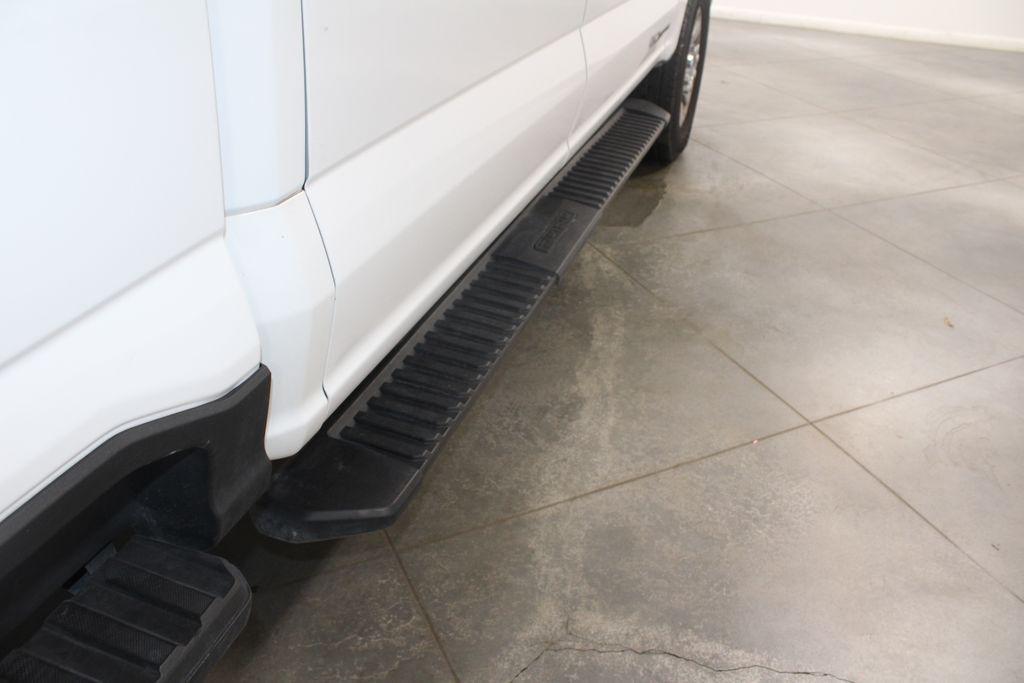 used 2024 Ford F-250 car, priced at $59,368