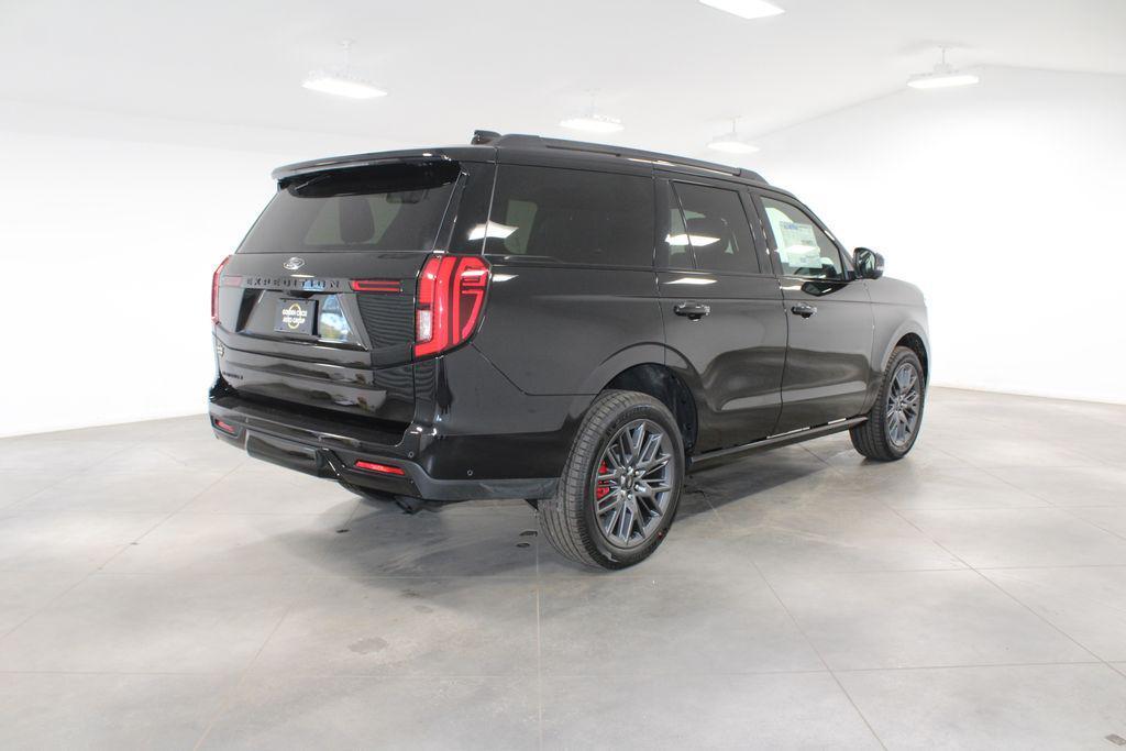 new 2025 Ford Expedition car, priced at $81,821