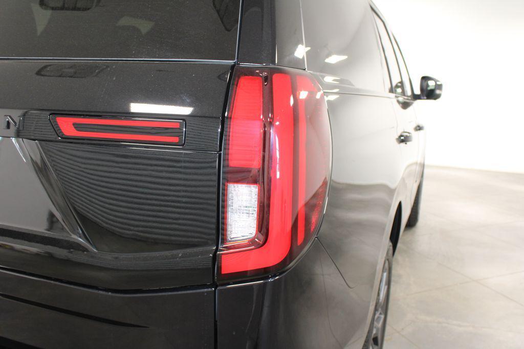 new 2025 Ford Expedition car, priced at $81,821