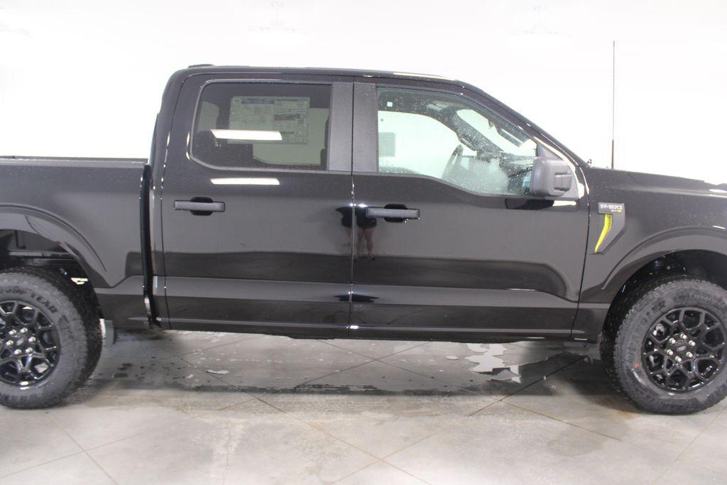 new 2025 Ford F-150 car, priced at $46,917