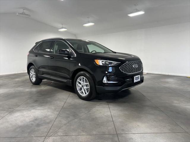 new 2024 Ford Edge car, priced at $40,137