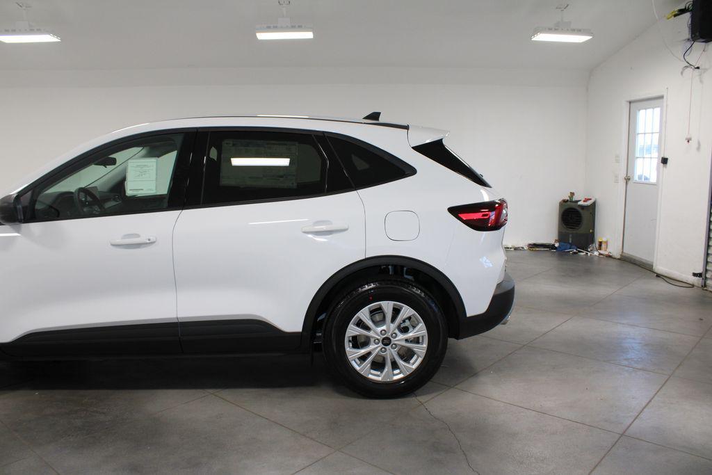 new 2025 Ford Escape car, priced at $25,142