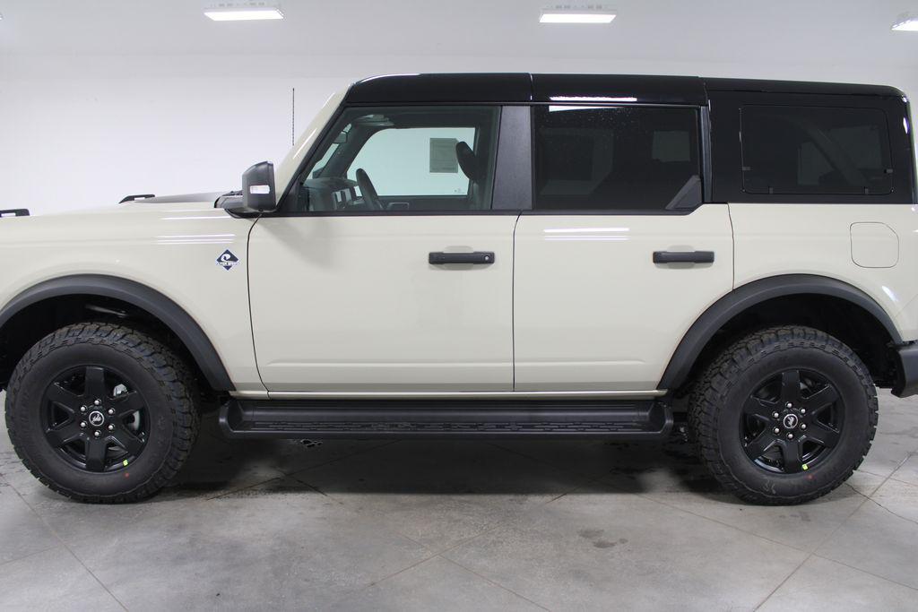 new 2025 Ford Bronco car, priced at $51,323