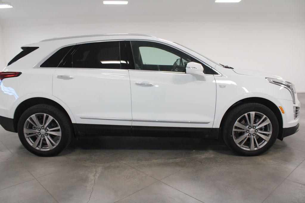 used 2024 Cadillac XT5 car, priced at $33,588