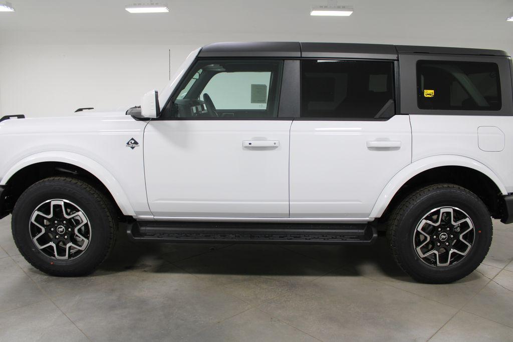 new 2025 Ford Bronco car, priced at $47,389