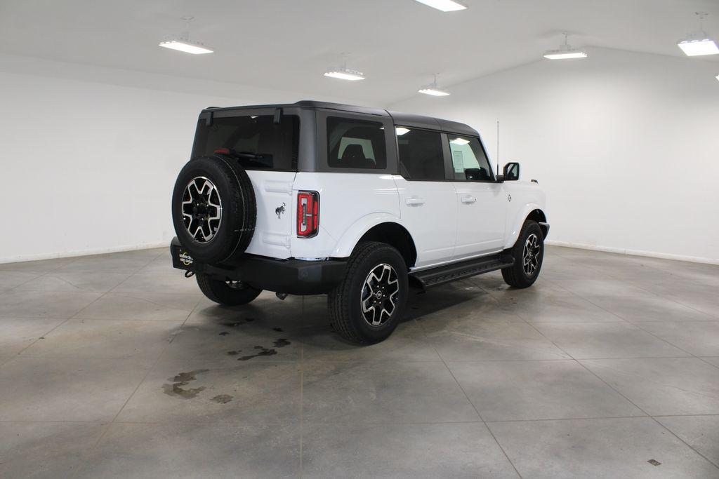 new 2025 Ford Bronco car, priced at $47,389