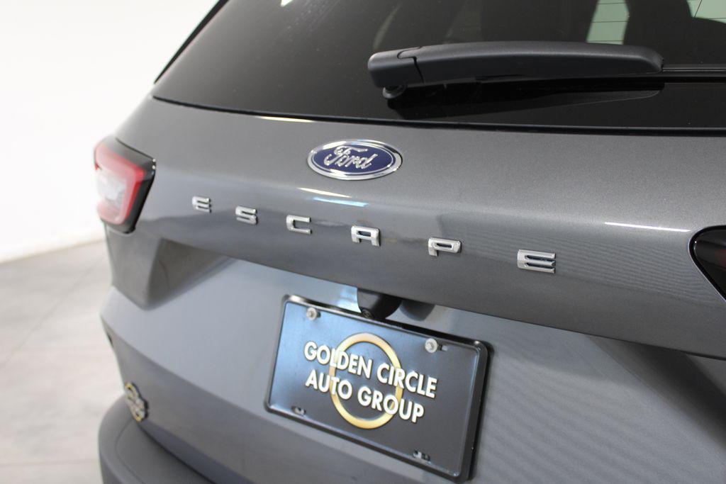 new 2025 Ford Escape car, priced at $27,387