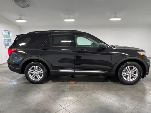 new 2024 Ford Explorer car, priced at $40,000