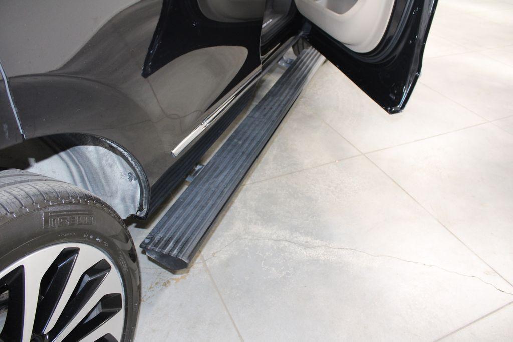 used 2023 Lincoln Navigator car, priced at $54,348