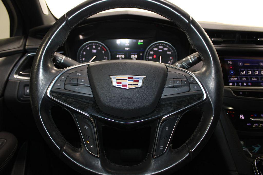 used 2022 Cadillac XT5 car, priced at $26,538