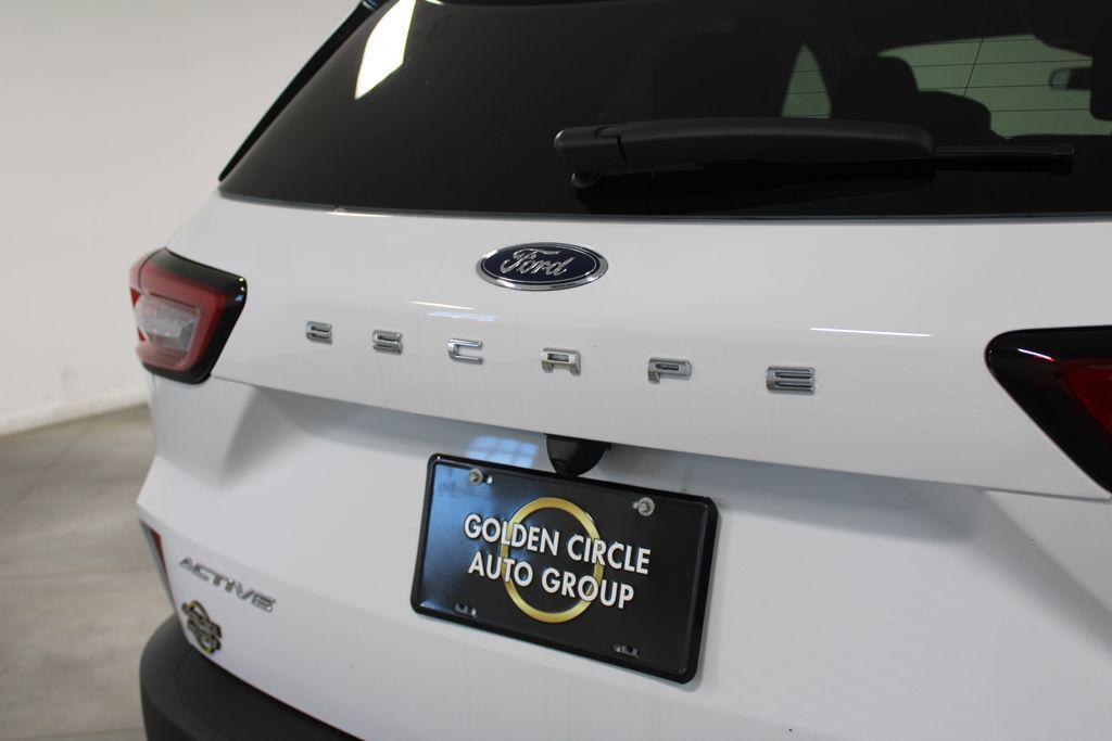 new 2026 Ford Escape car, priced at $28,902