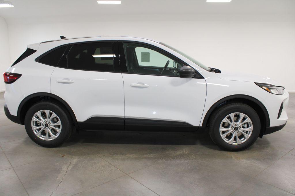 new 2026 Ford Escape car, priced at $28,902