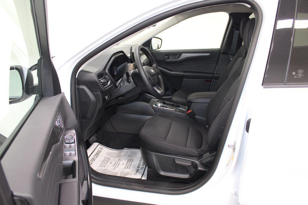 new 2026 Ford Escape car, priced at $28,902