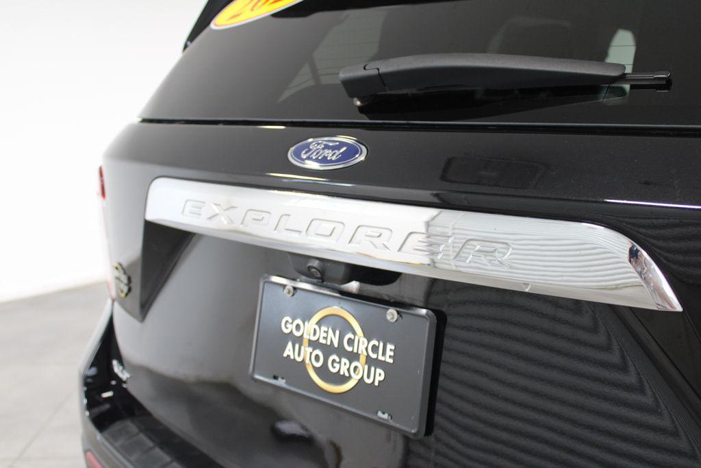 used 2022 Ford Explorer car, priced at $28,000