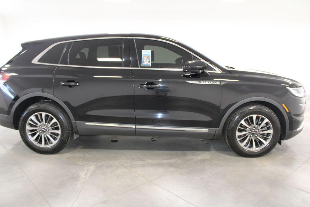 used 2021 Lincoln Nautilus car, priced at $26,898