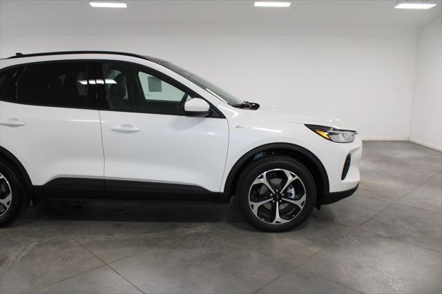 new 2025 Ford Escape car, priced at $37,877