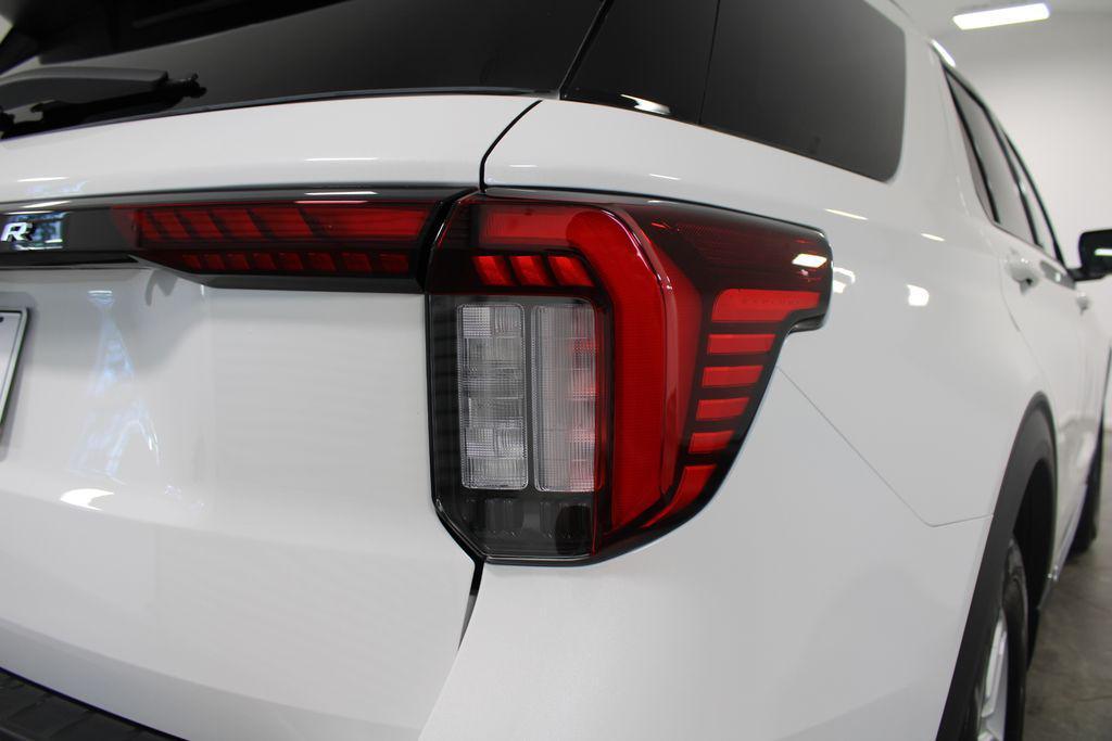 new 2025 Ford Explorer car, priced at $41,455