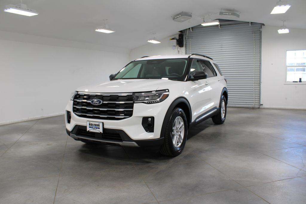 new 2025 Ford Explorer car, priced at $41,455