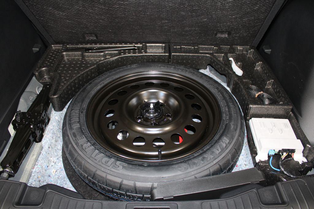 new 2025 Ford Escape PHEV car, priced at $33,474