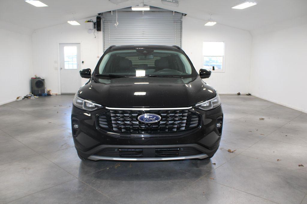 new 2025 Ford Escape PHEV car, priced at $33,474