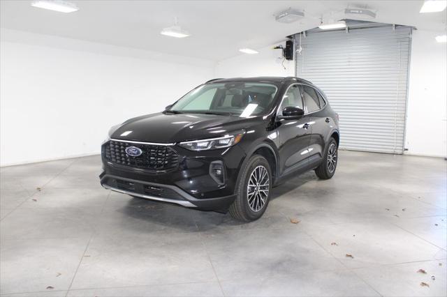 new 2025 Ford Escape car, priced at $44,500