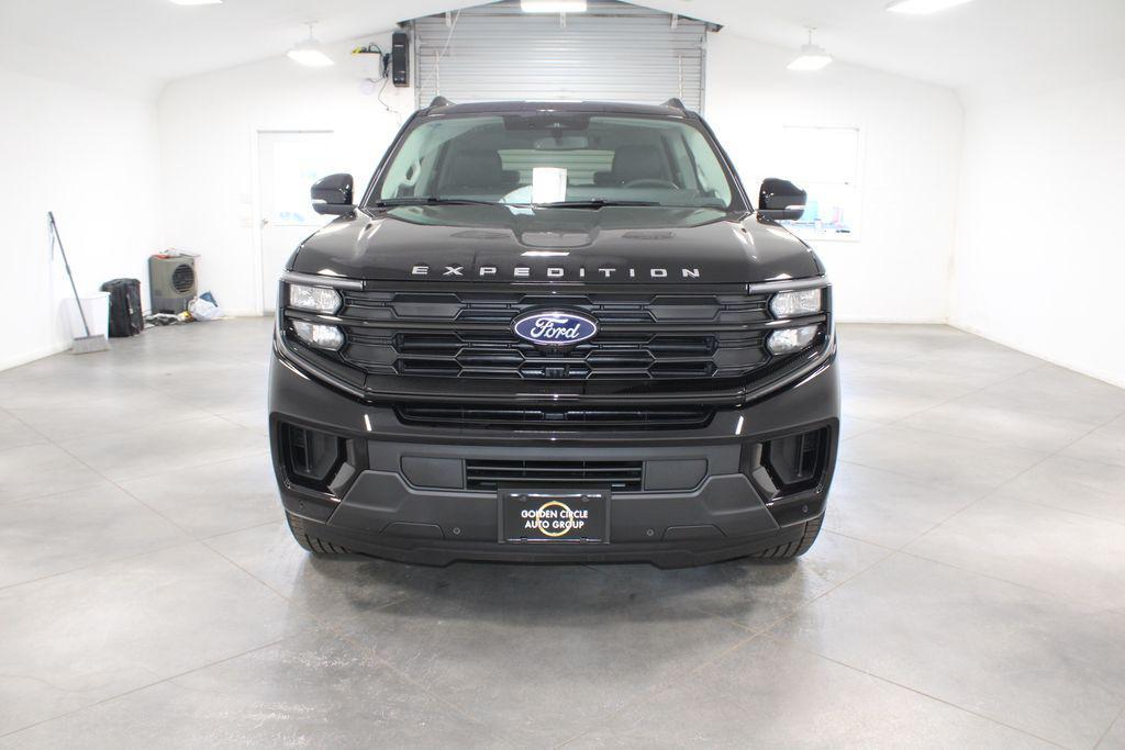 new 2025 Ford Expedition Max car, priced at $69,451