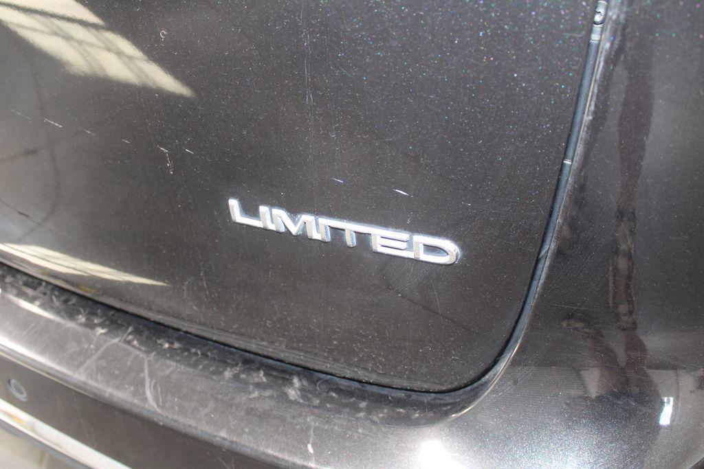 used 2017 Chrysler Pacifica car, priced at $17,428
