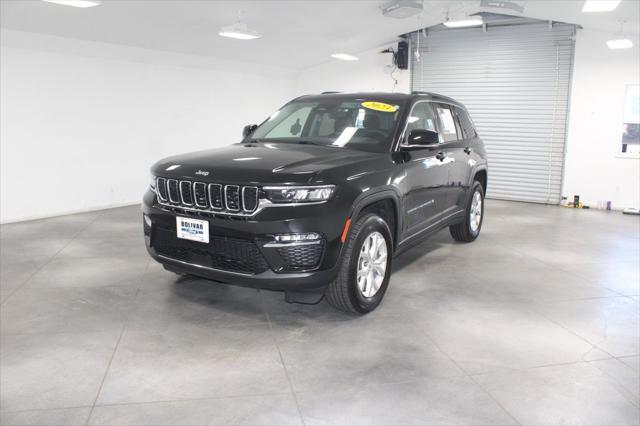 used 2023 Jeep Grand Cherokee car, priced at $29,598