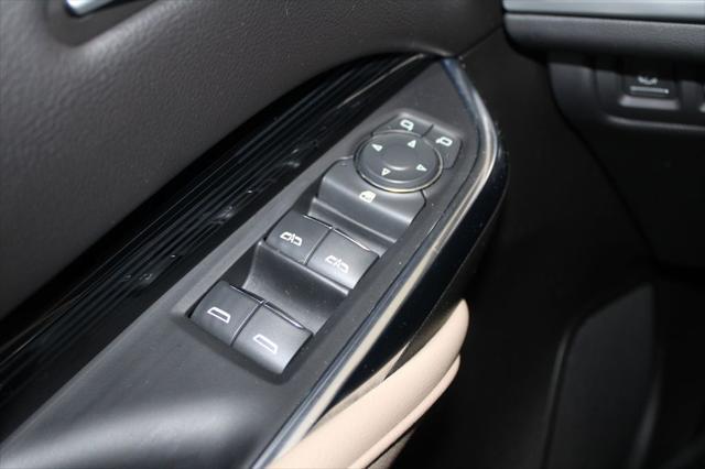 used 2024 Cadillac XT4 car, priced at $31,238