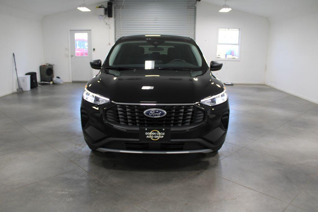 new 2025 Ford Escape car, priced at $26,576
