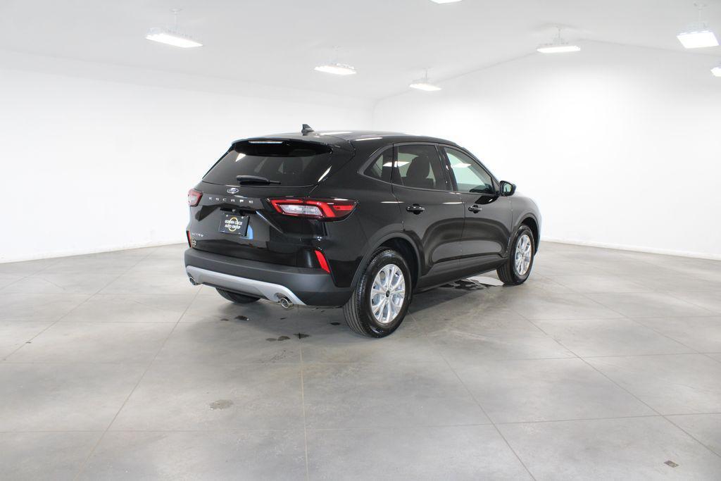 new 2025 Ford Escape car, priced at $26,576