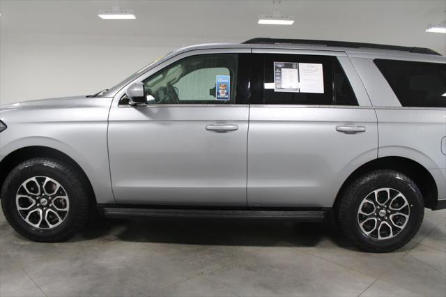 used 2024 Ford Expedition car, priced at $50,448