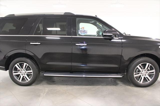 used 2023 Ford Expedition car, priced at $45,258