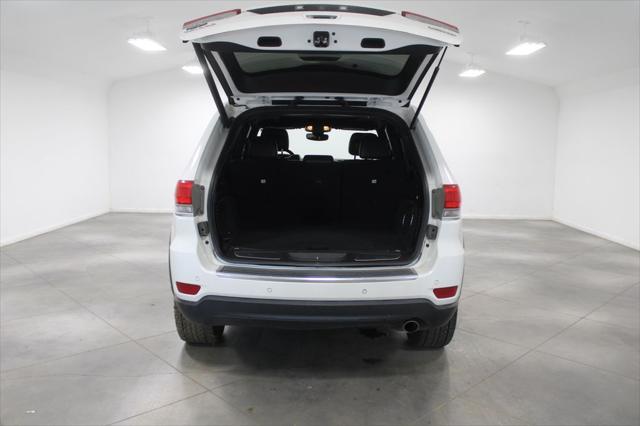 used 2018 Jeep Grand Cherokee car, priced at $19,568