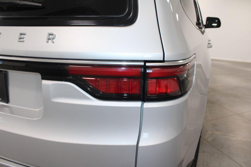 used 2022 Jeep Wagoneer car, priced at $35,428