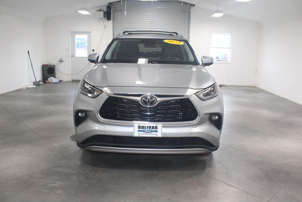 used 2023 Toyota Highlander car, priced at $42,000