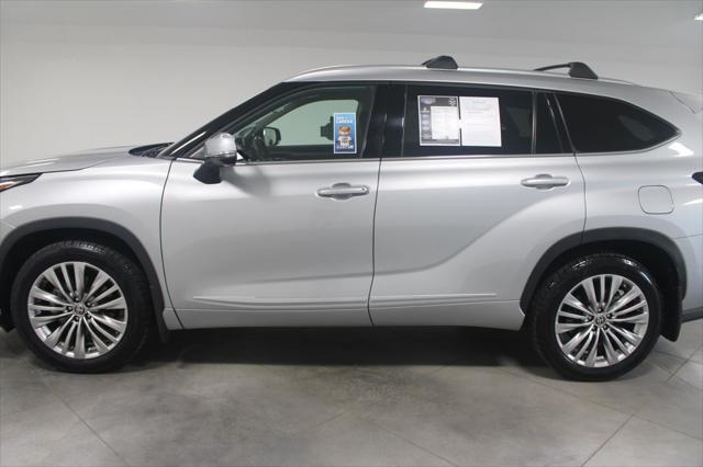 used 2023 Toyota Highlander car, priced at $44,768